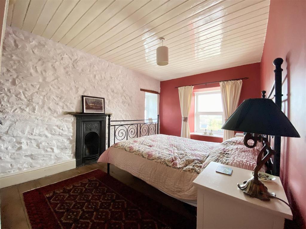 Bedroom 1 (front)