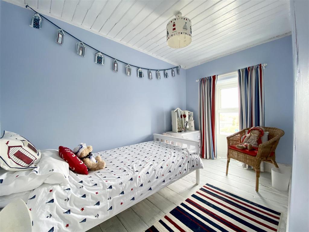 Bedroom 3 (front)