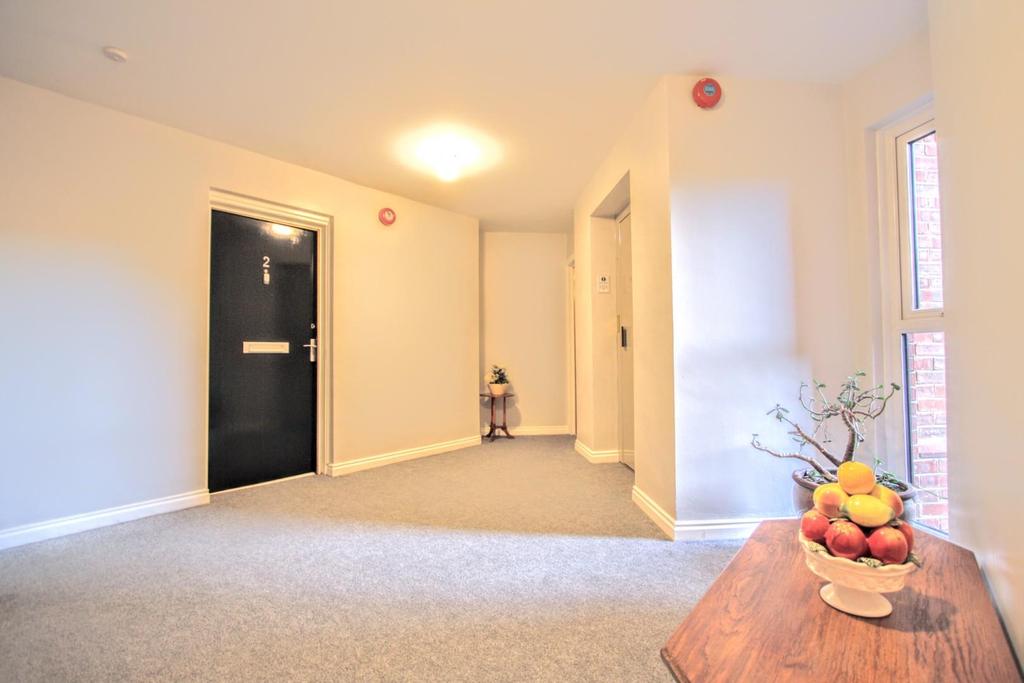 Mercia Court, Greenbank Road, Darlington 2 bed flat £76,000