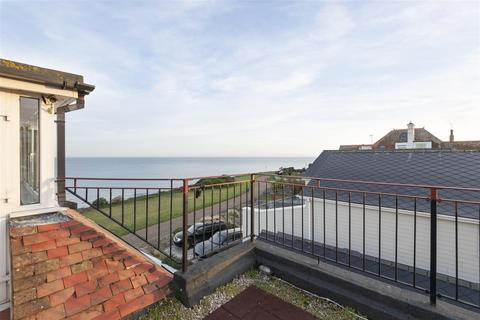 2 bedroom penthouse for sale - Cliff Promenade, Broadstairs