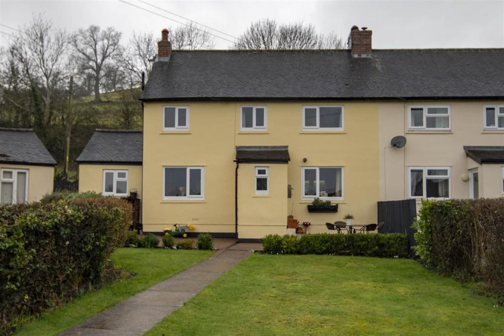 Bryn Siriol, Llansantffraid 3 bed semidetached house £220,000