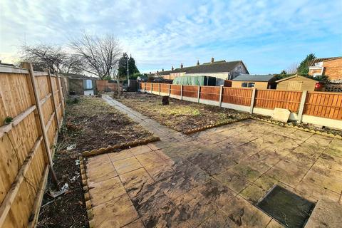 284 Cedar Road, Nuneaton, CV10 9DZ