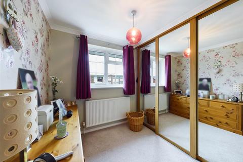 2 Chancery Road, Cliffe, Rochester, ME3 7TL