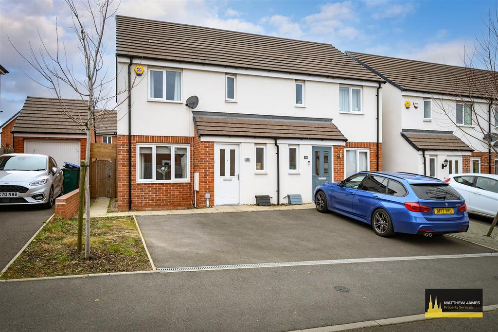 Perrins Gardens, Little Heath, CV6,Coventry 3 bed semidetached house