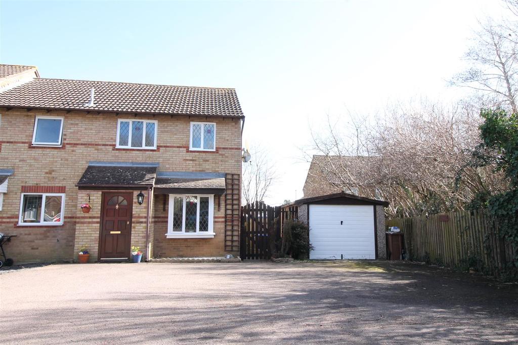 Sherwood Drive, Daventry 3 bed house £235,000