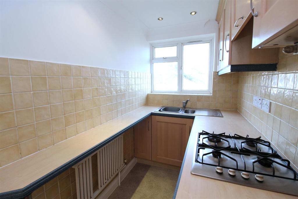 001 Albany Mews - Kitchen - 3.JPG