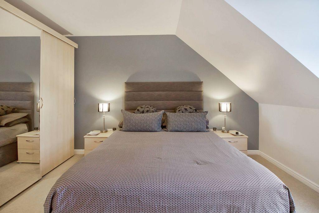 Bedroom 1 (Double with Ensuite)