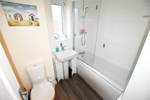 undefined, Sentinel Close, Worcester, WR2