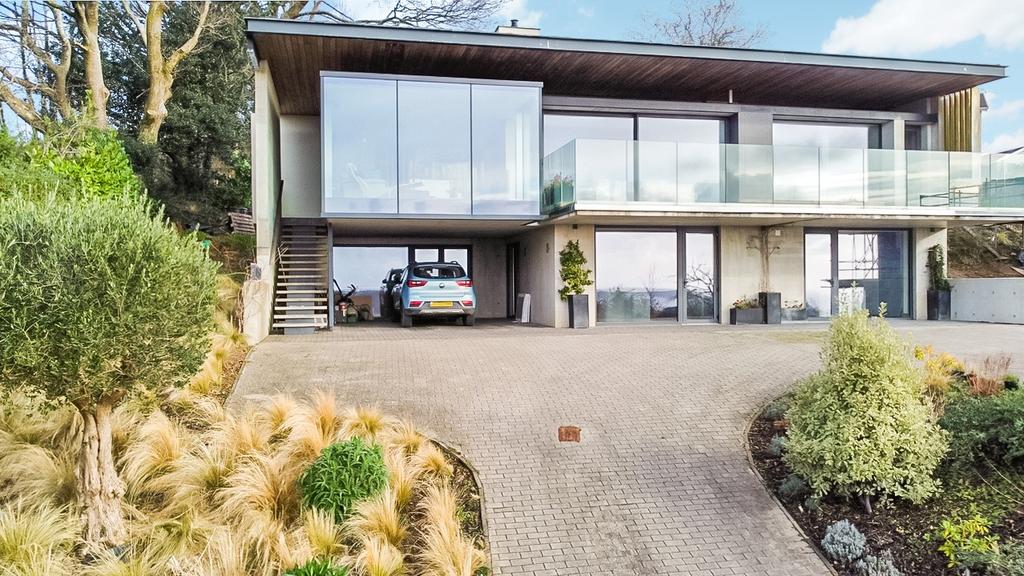 Hendrefoilan Road, Sketty, Swansea... 3 bed detached house £895,000