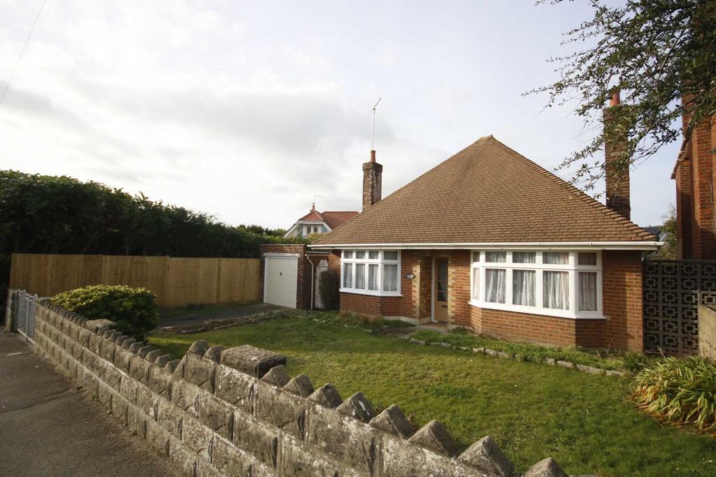 BH15 POUND LANE, Poole 3 bed detached bungalow £375,000