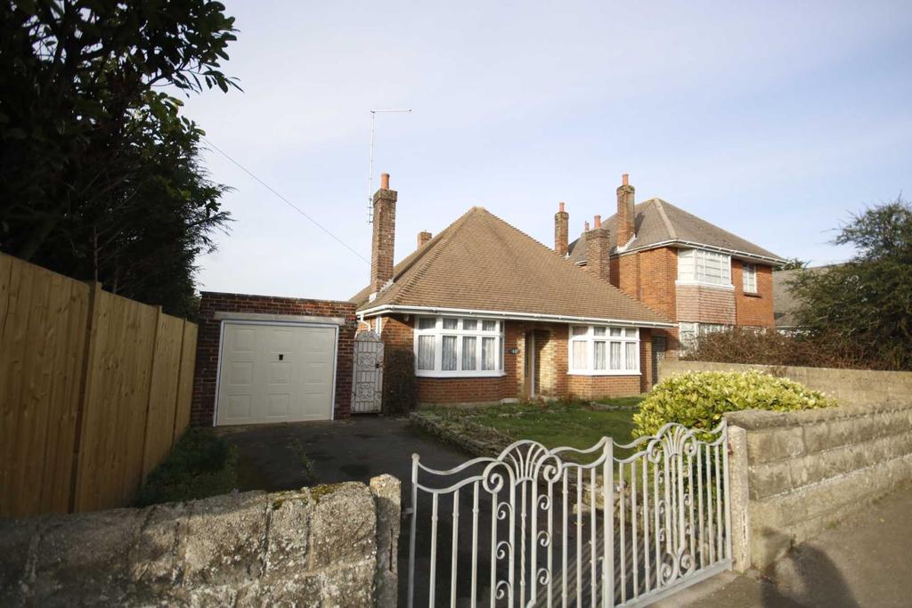 BH15 POUND LANE, Poole 3 bed detached bungalow £375,000