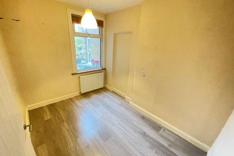 26a The Grangeway, London, N21 2HG