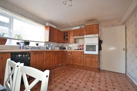 1 Wadhurst Gardens, Nottingham, NG3 1LP