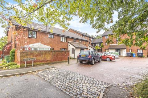 1 Exeter Court, Didcot, OX11 8UH