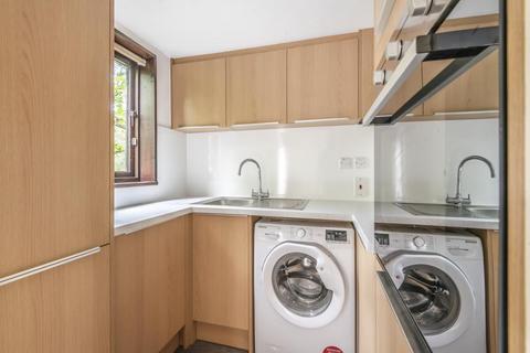 1 Exeter Court, Didcot, OX11 8UH