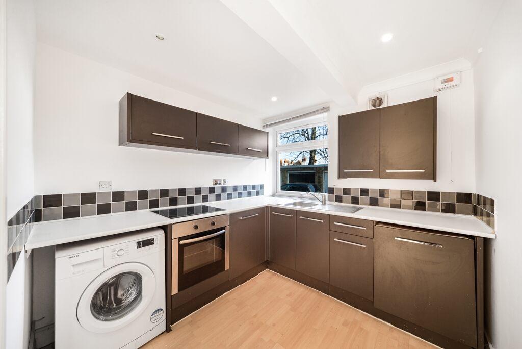 Liskeard Gardens Blackheath London SE3 1 bed ground floor flat £1,150
