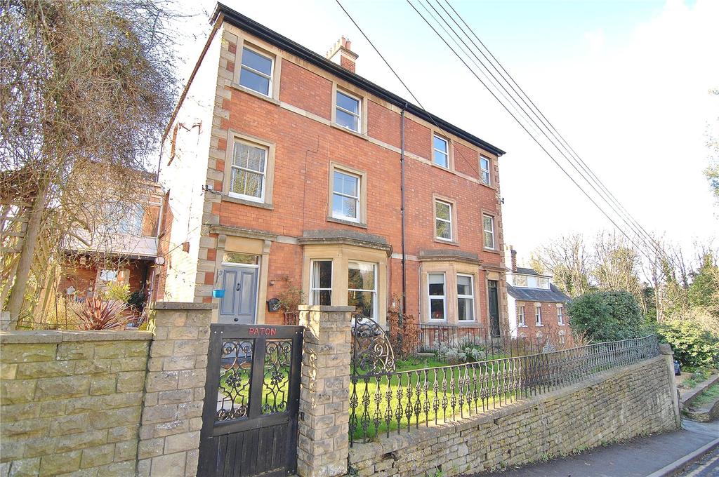 Rodborough Hill, Stroud, Gloucestershire, GL5 4 bed semidetached house