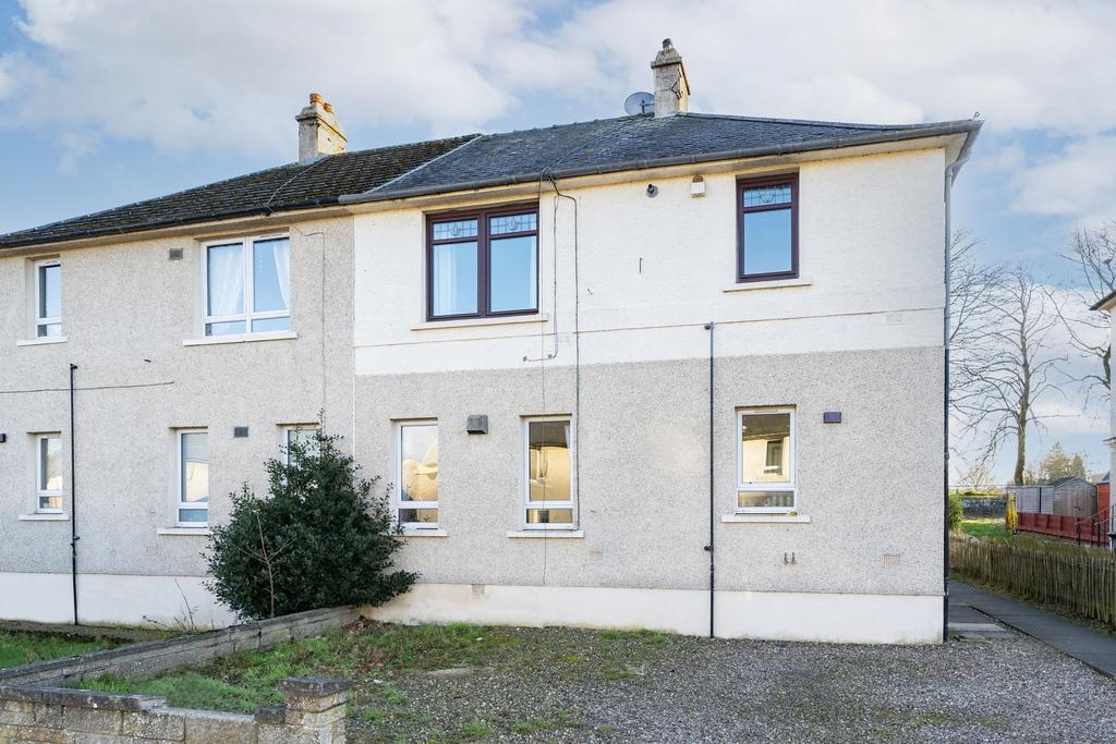 Balgarvie Crescent, Cupar, KY15 2 bed flat £80,000