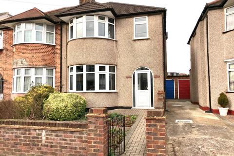 3 bedroom semi-detached house to rent, Ivanhoe Drive, Kenton, HA3