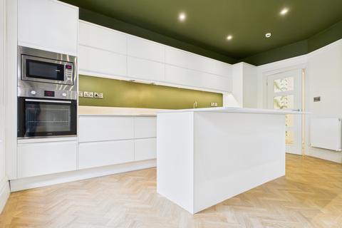 undefined, Harlow Moor Drive, Harrogate, HG2