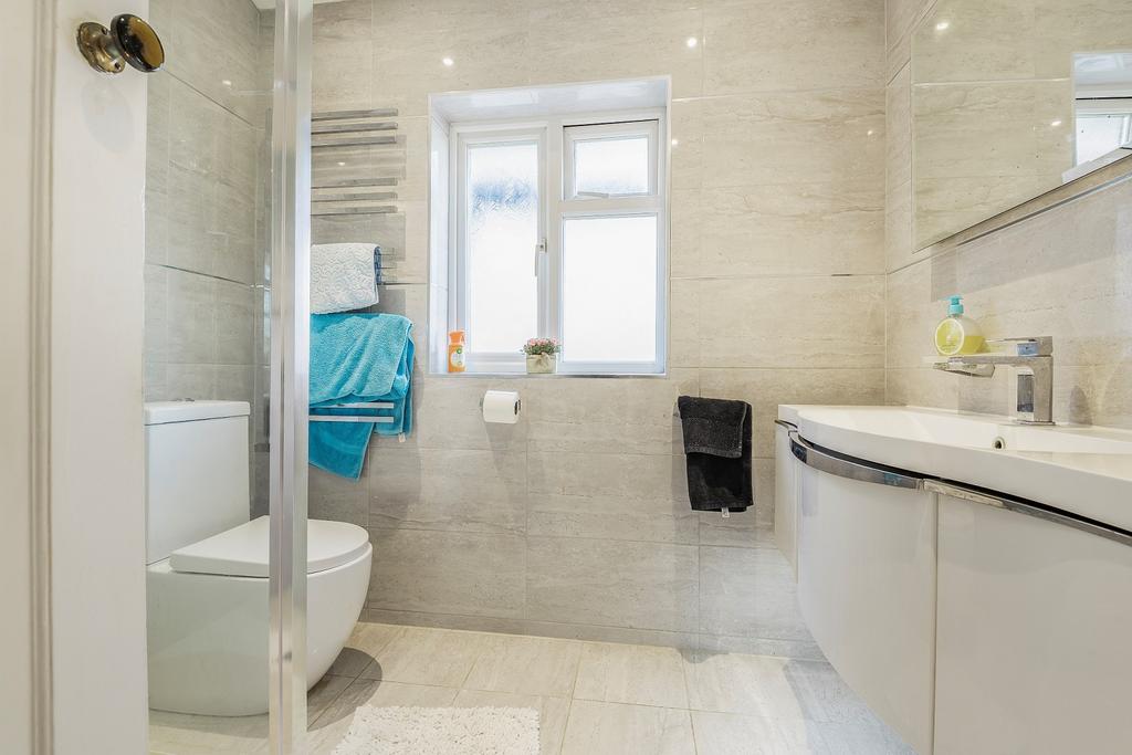 Family Shower Room