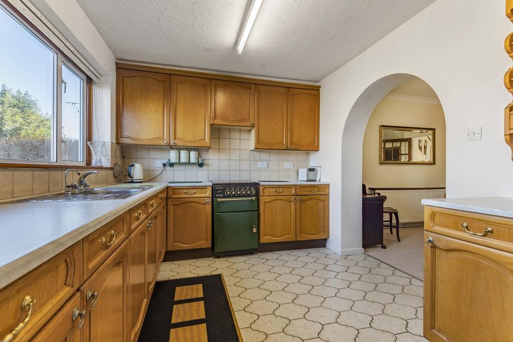 Drive, Bromley 3 bed semidetached house £699,999