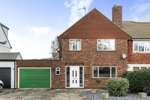 37 Barnet Drive, Bromley, BR2 8PG