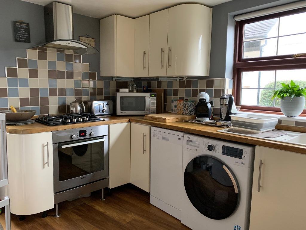 High Street, Castle Donington, DE74 3 bed detached house £279,995