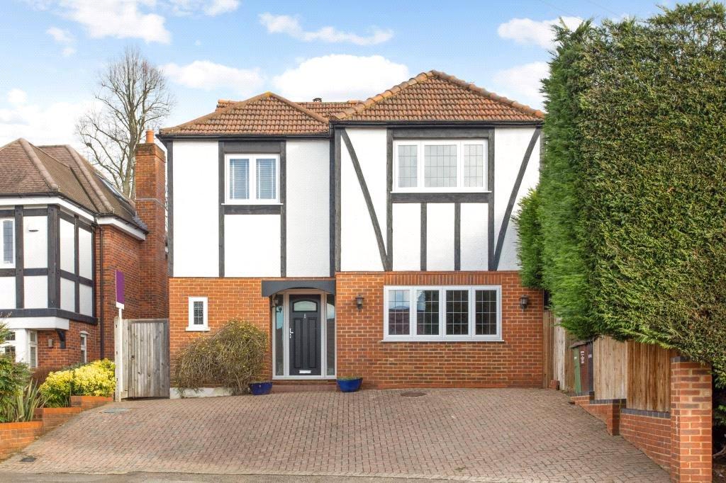 Bowers Way, Harpenden, Hertfordshire, AL5 5 bed detached house £4,500