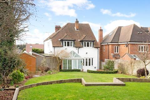 5 bedroom detached house to rent, Bowers Way, Harpenden, Hertfordshire, AL5