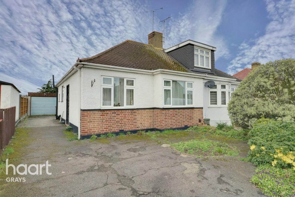 Jesmond Road, Grays 2 bed bungalow for sale £350,000