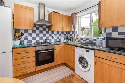 5 Dalewood Close, Warrington, WA2 7GA