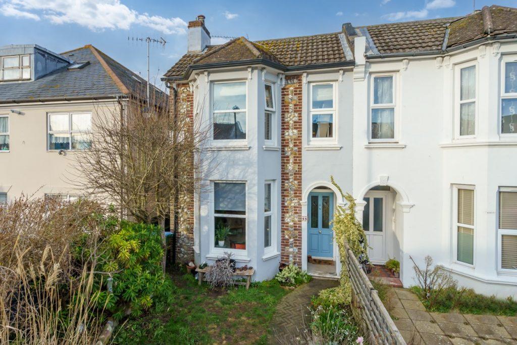 Wood Street, Bognor Regis, West Sussex, PO21 2PJ 3 bed end of terrace