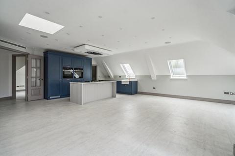 3 bedroom penthouse to rent - Penn Road, Beaconsfield, HP9