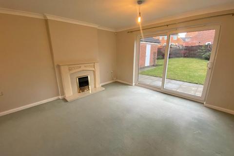 4 bedroom detached house to rent, St Mellion Drive, Grantham, NG31