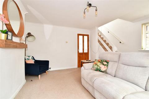 25 Beech Road, Horsham, RH12 4NR
