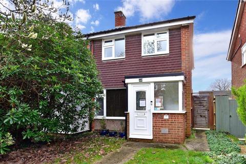 25 Beech Road, Horsham, RH12 4NR