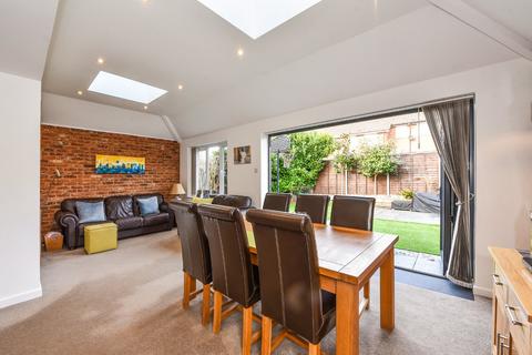 20 Haydock Close, Alton, GU34 2TL