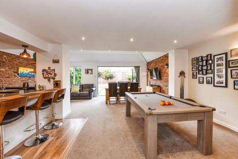 20 Haydock Close, Alton, GU34 2TL