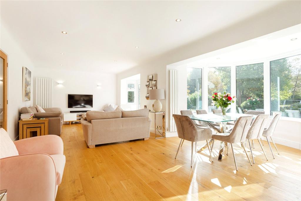 Sitting Room/Dining
