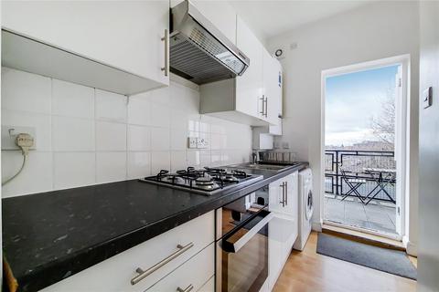 3 bedroom maisonette to rent, Finchley Road, Hampstead, London
