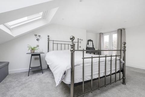 20 Ladysmith Road, London, SE9 5BN