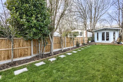 20 Ladysmith Road, London, SE9 5BN