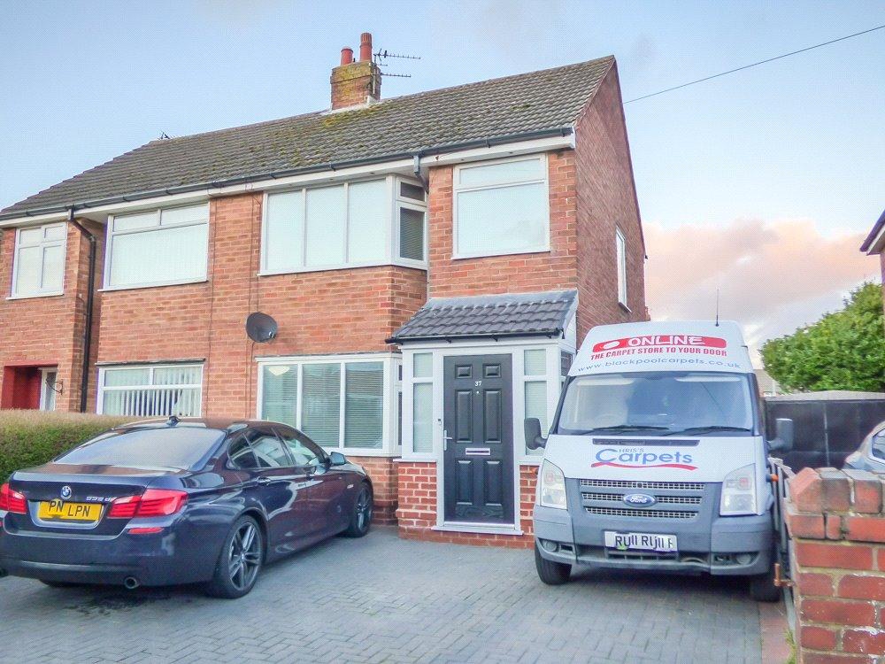 Stainforth Avenue, Bispham, Blackpool 3 bed semidetached house £155,000