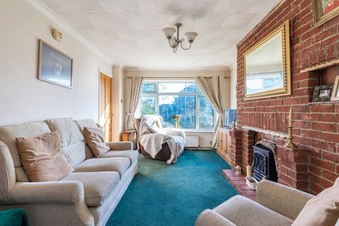 3 bedroom semi-detached house for sale - Seamark Close, Ramsgate, Kent, CT12