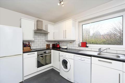 1 bedroom flat to rent, Nantes Close, Wandsworth, London, SW18