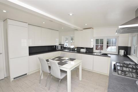 Highfield Cottage Moss Acre Lower Dunton Road, Horndon On The Hill, Stanford-le-hope, SS17 8QD