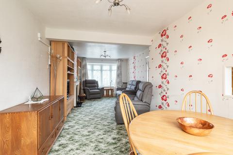 51 Flowerhill Way, Istead Rise, Gravesend, DA13 9DS