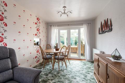 51 Flowerhill Way, Istead Rise, Gravesend, DA13 9DS