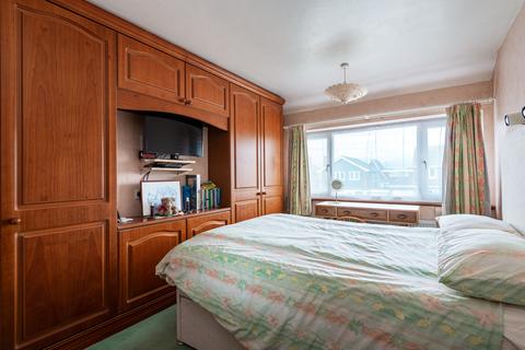 51 Flowerhill Way, Istead Rise, Gravesend, DA13 9DS